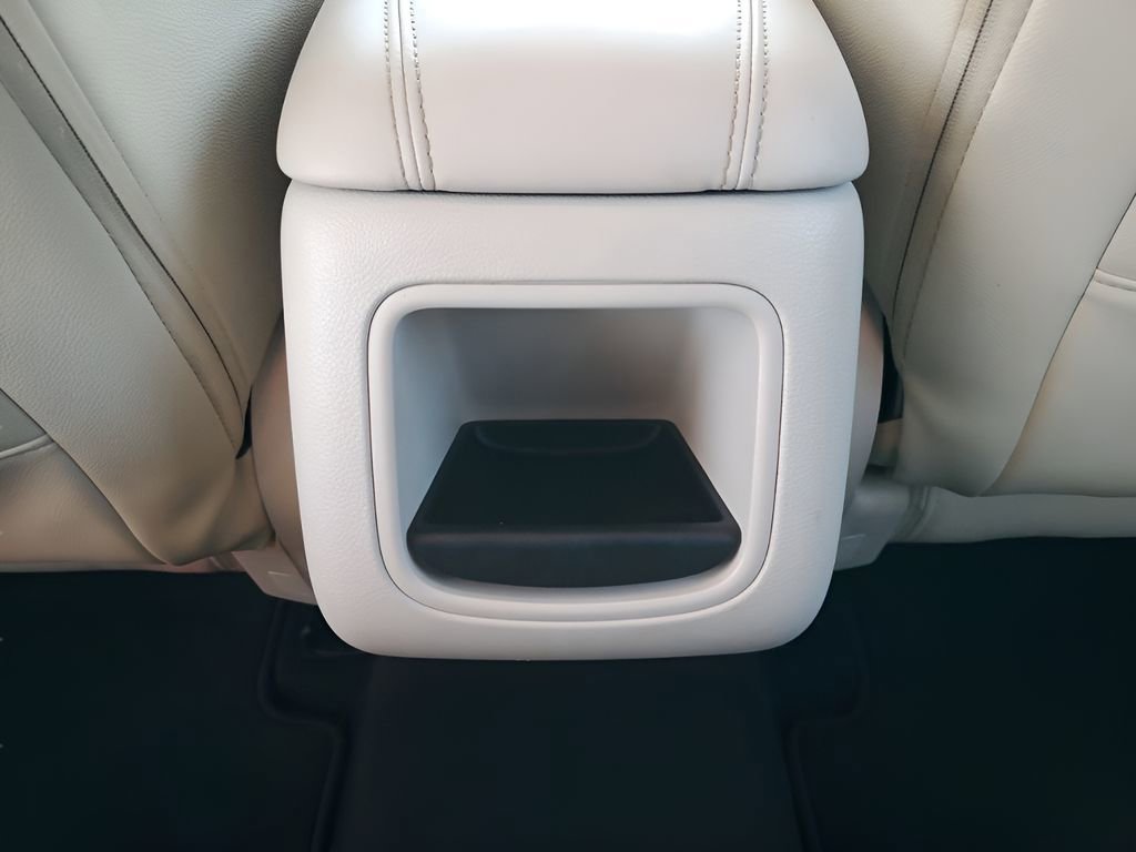 Used 2015 Chrysler 200 Limited w/ Convenience Group image 21