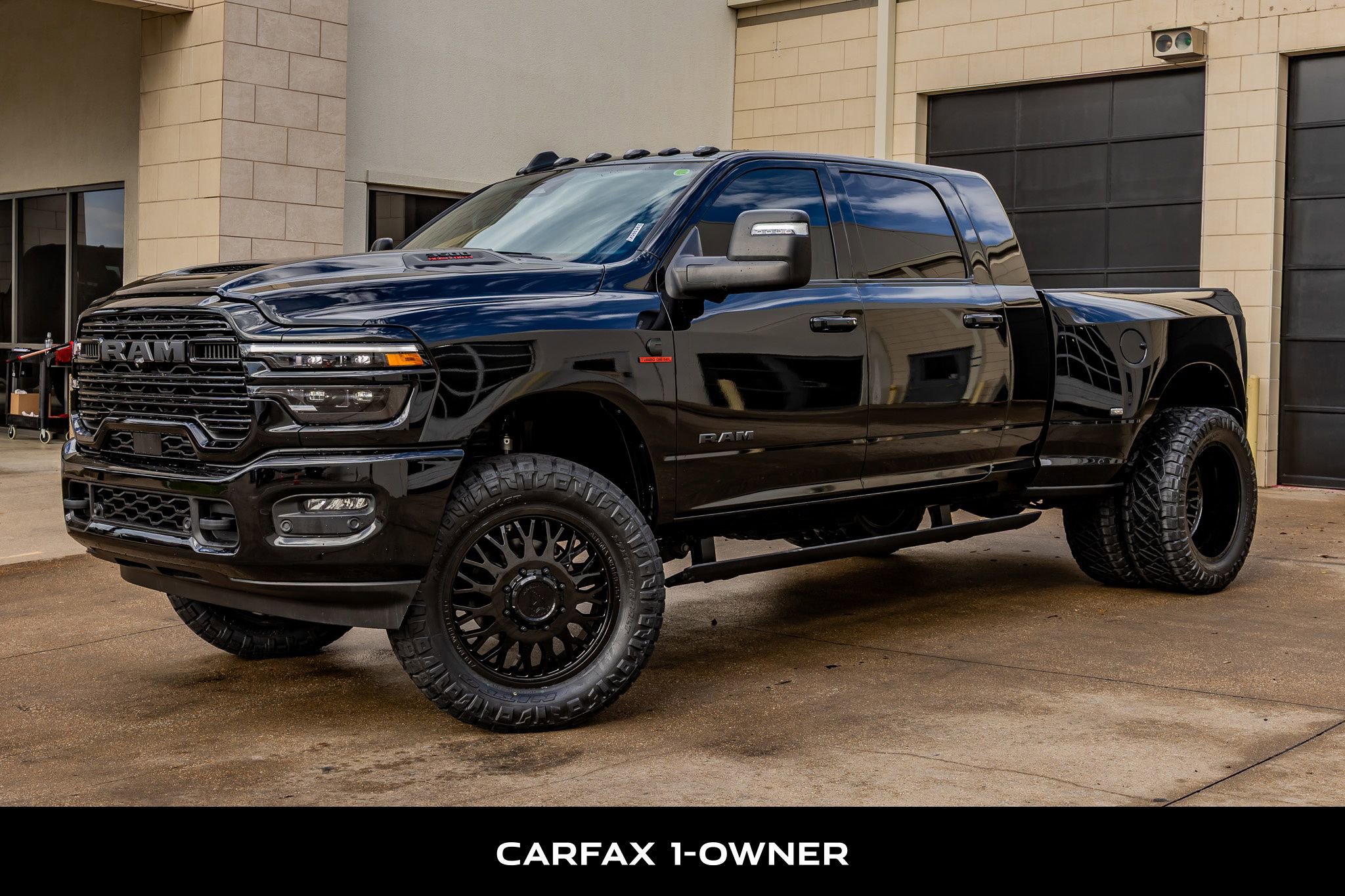 Used 2025 RAM 3500 Laramie image 5