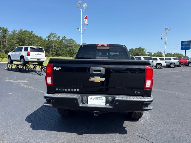 Used 2018 Chevrolet Silverado 1500 LTZ Z71 w/ LTZ Plus Package AWD/4WD image 4