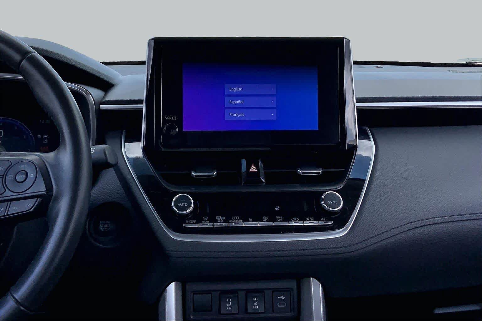Used 2025 Toyota Corolla Cross XLE FWD image 7
