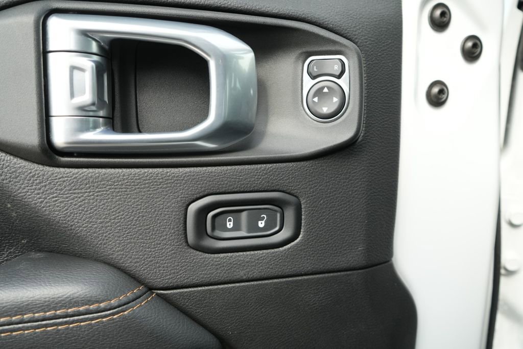 Used 2023 Jeep Wrangler Unlimited Sahara image 22