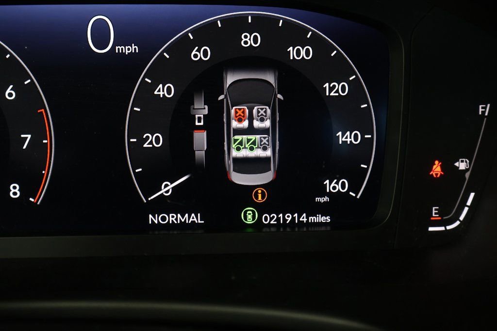 Used 2024 Honda Civic Touring image 16