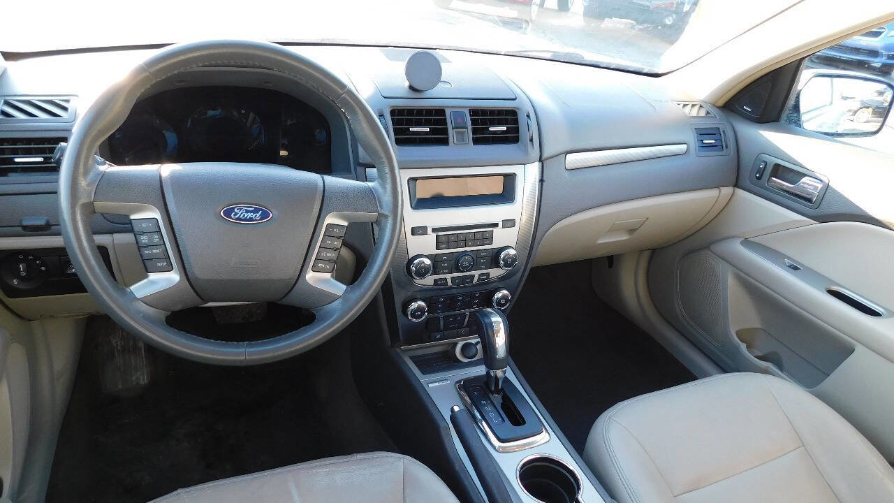 Used 2012 Ford Fusion SEL image 16
