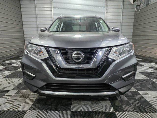 Used 2019 Nissan Rogue SV image 3