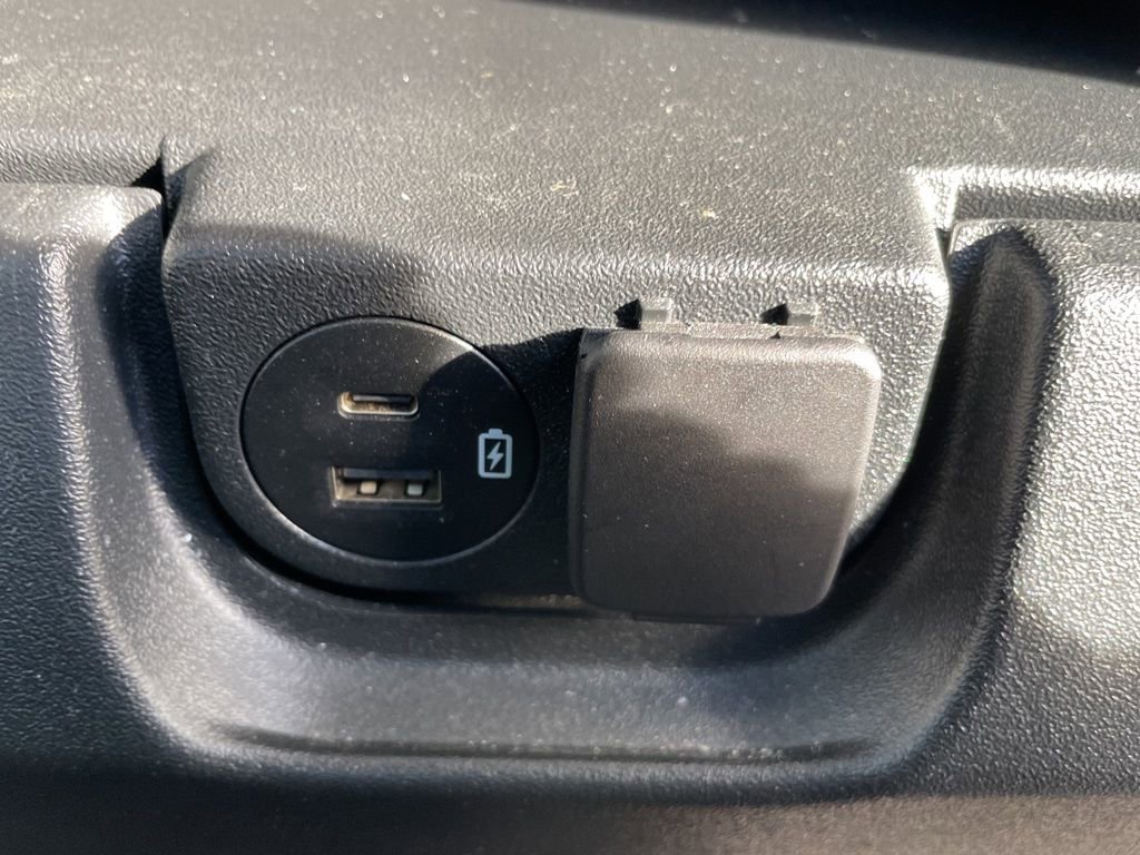 Used 2021 Ford F150 XLT w/ Equipment Group 302A High image 38