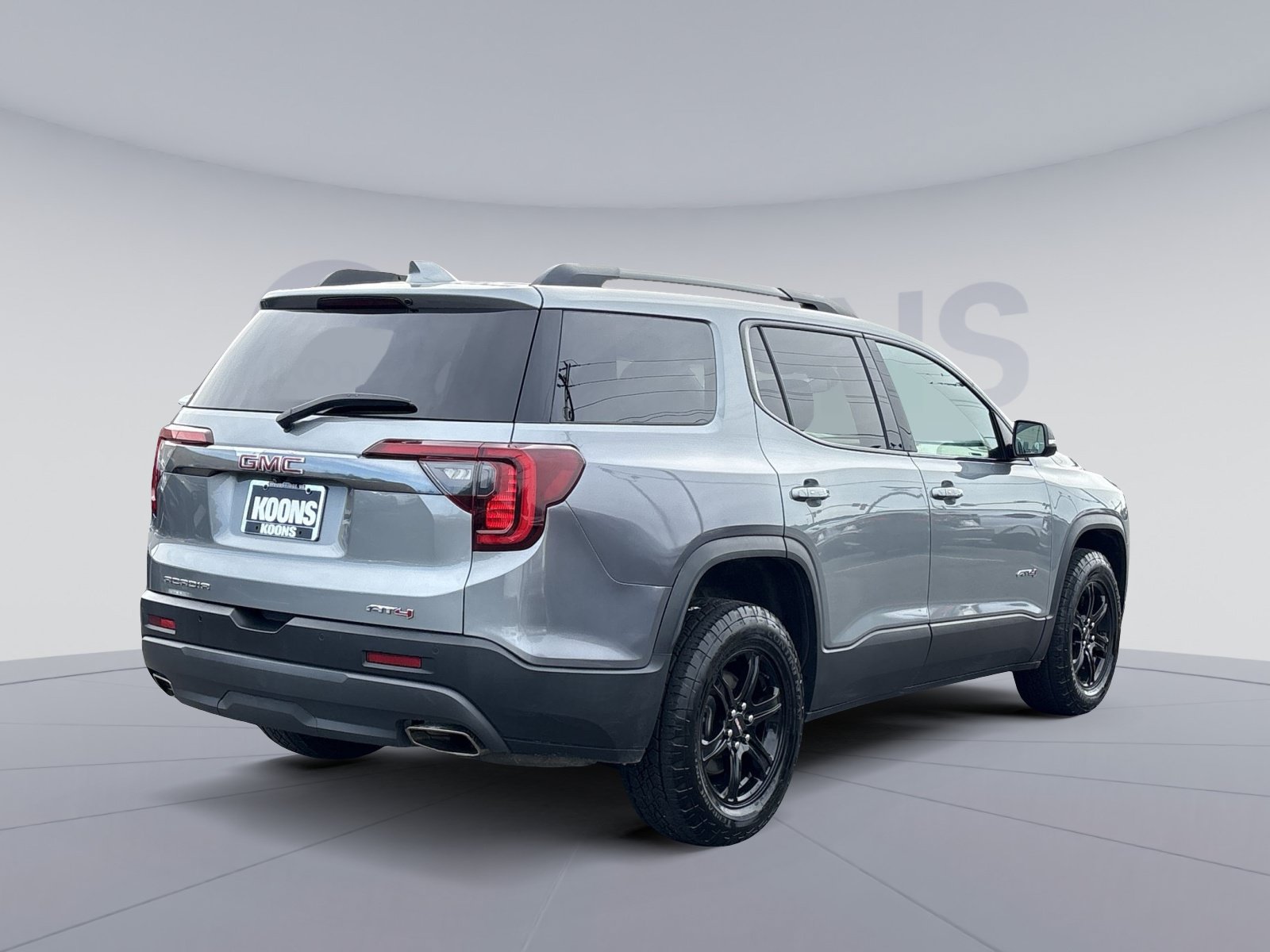 Used 2023 GMC Acadia AT4 w/ Technology Package AWD/4WD image 5