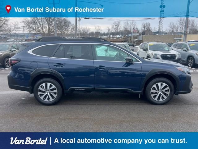 Used 2025 Subaru Outback Premium image 6