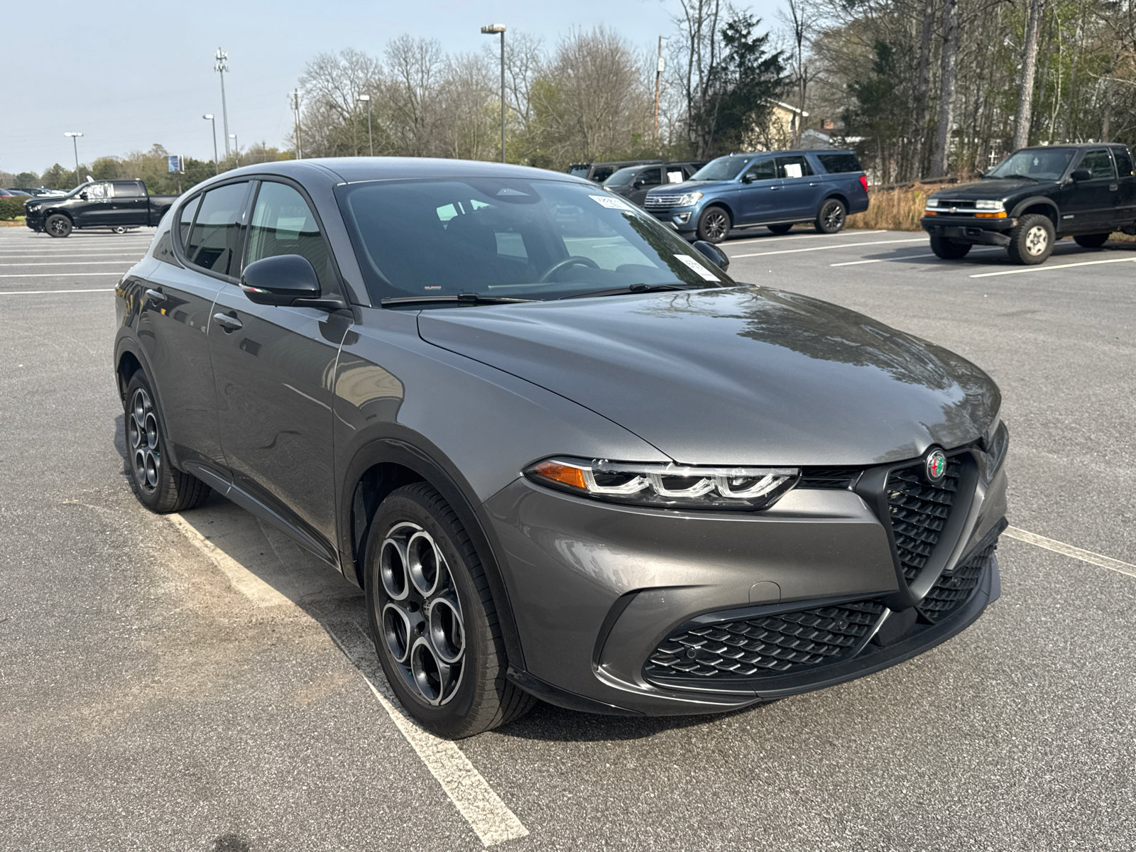 Used 2025 Alfa Romeo Tonale image 3