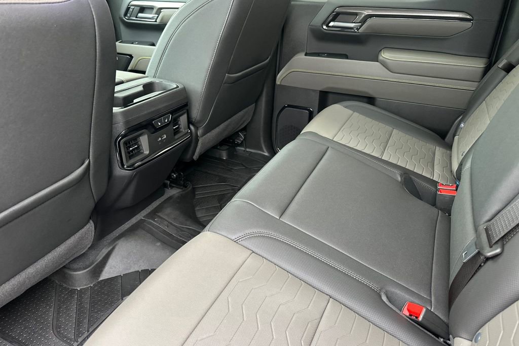 Used 2024 Chevrolet Silverado 1500 ZR2 w/ Technology Package AWD/4WD image 12