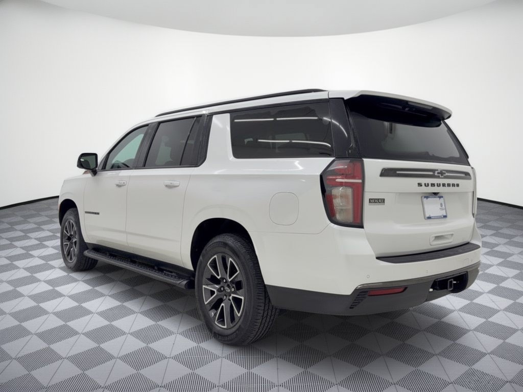 Used 2021 Chevrolet Suburban Z71 w/ Z71 Signature Package AWD/4WD image 3