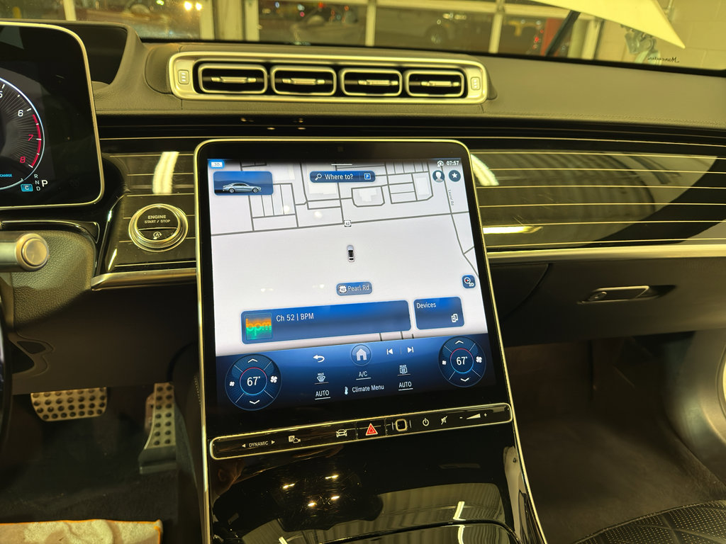 Used 2021 Mercedes-Benz S 580 4MATIC Sedan w/ AMG Line image 20