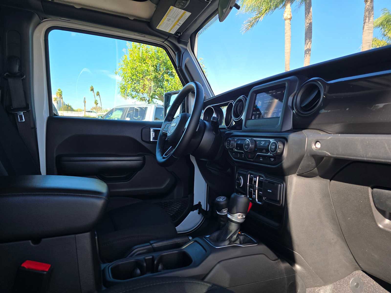 Used 2021 Jeep Gladiator Sport image 10