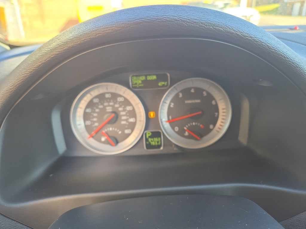 Used 2011 Volvo C70 T5 FWD image 16