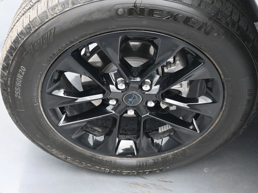 Used 2025 Jeep Wrangler Unlimited Sahara image 19