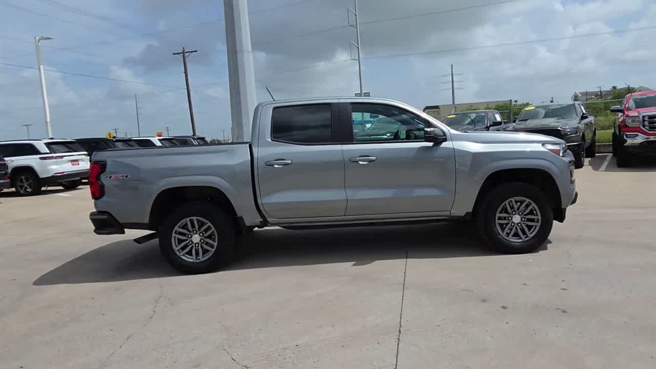 Used 2024 Chevrolet Colorado LT w/ Advanced Trailering Package AWD/4WD image 9