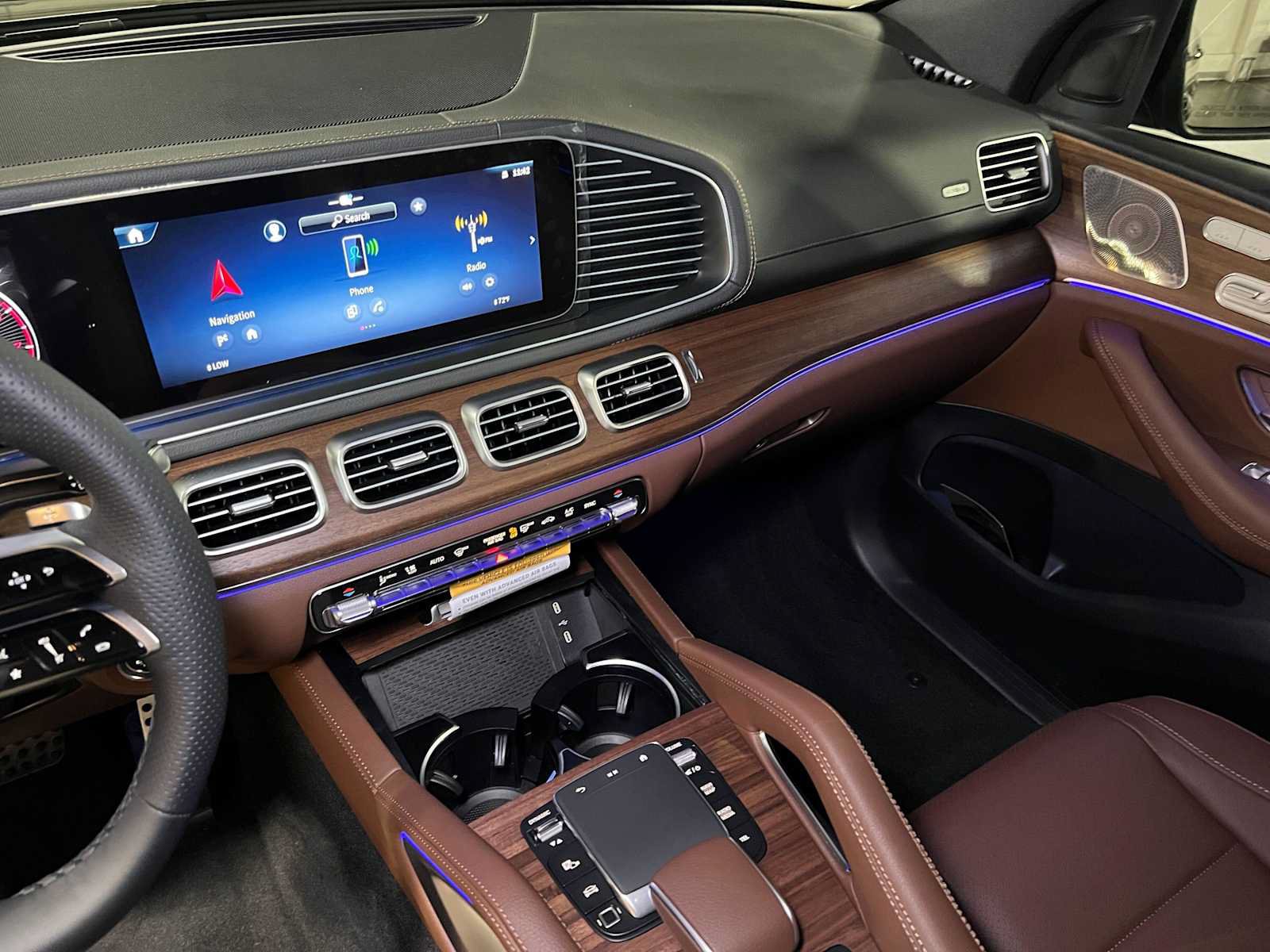 New 2026 Mercedes-Benz GLS 450 4MATIC image 33