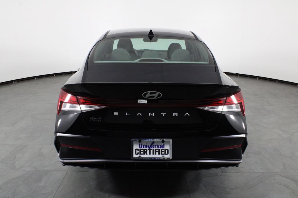 Certified 2026 Hyundai Elantra SEL Sport Premium w/ Cargo Package FWD image 11