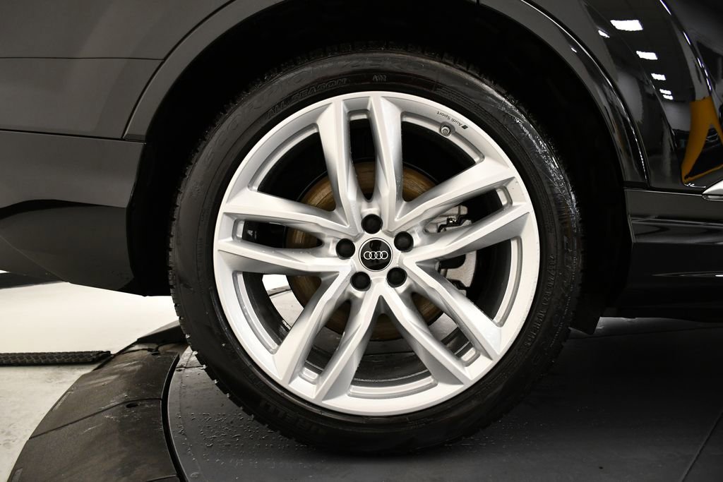 Used 2025 Audi Q7 3.0T Premium Plus w/ Premium Plus Package AWD/4WD image 15