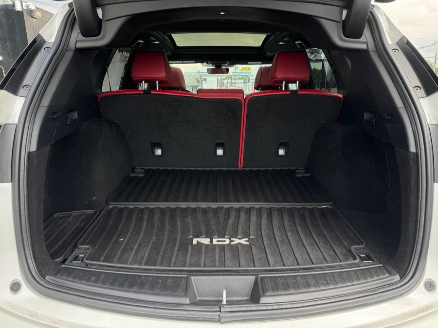 Used 2021 Acura RDX SH-AWD w/ A-Spec & Advance Pkg image 16
