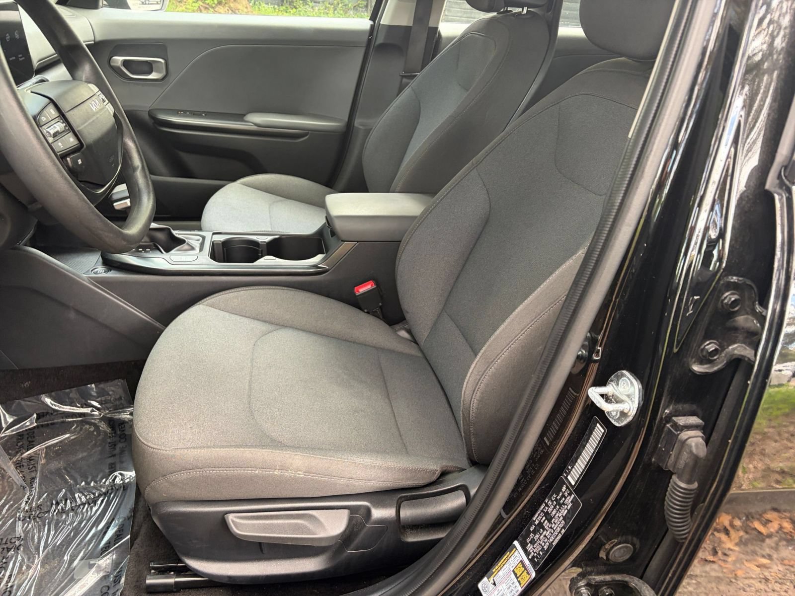Used 2025 Kia K4 FWD image 25