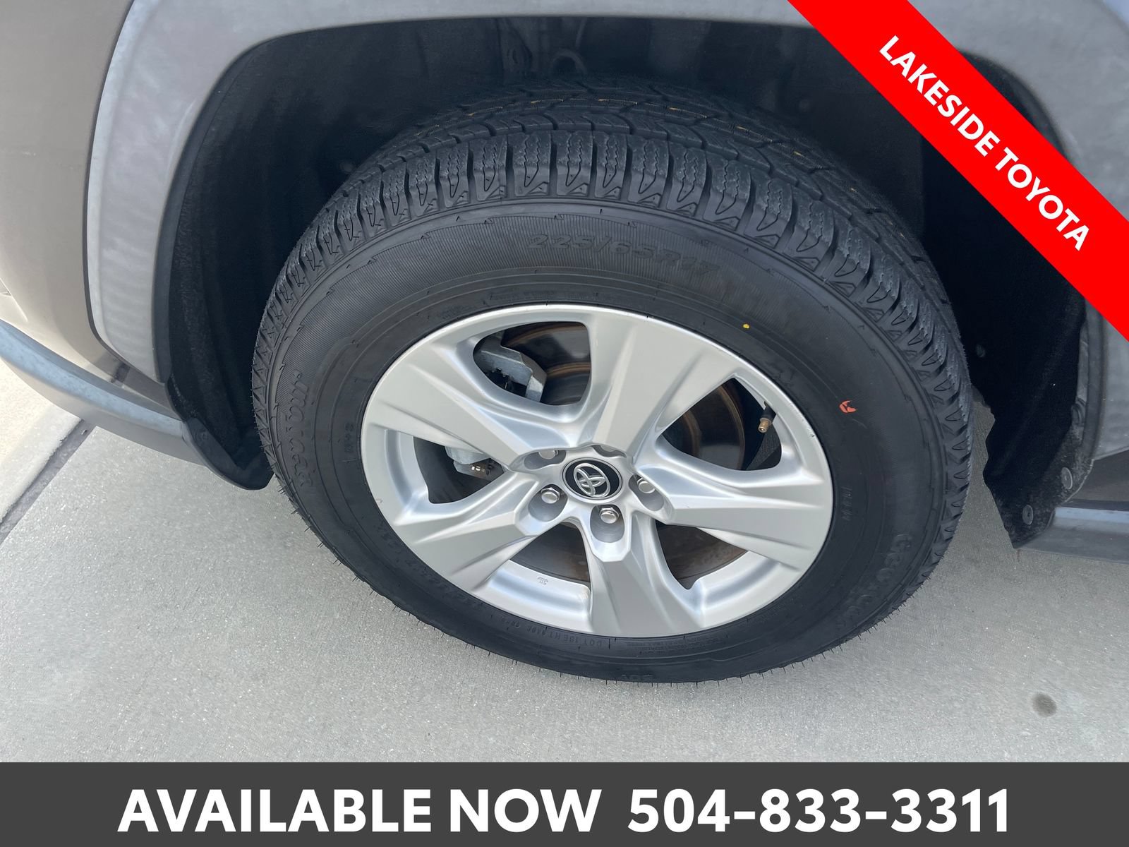 Used 2020 Toyota RAV4 XLE FWD image 13