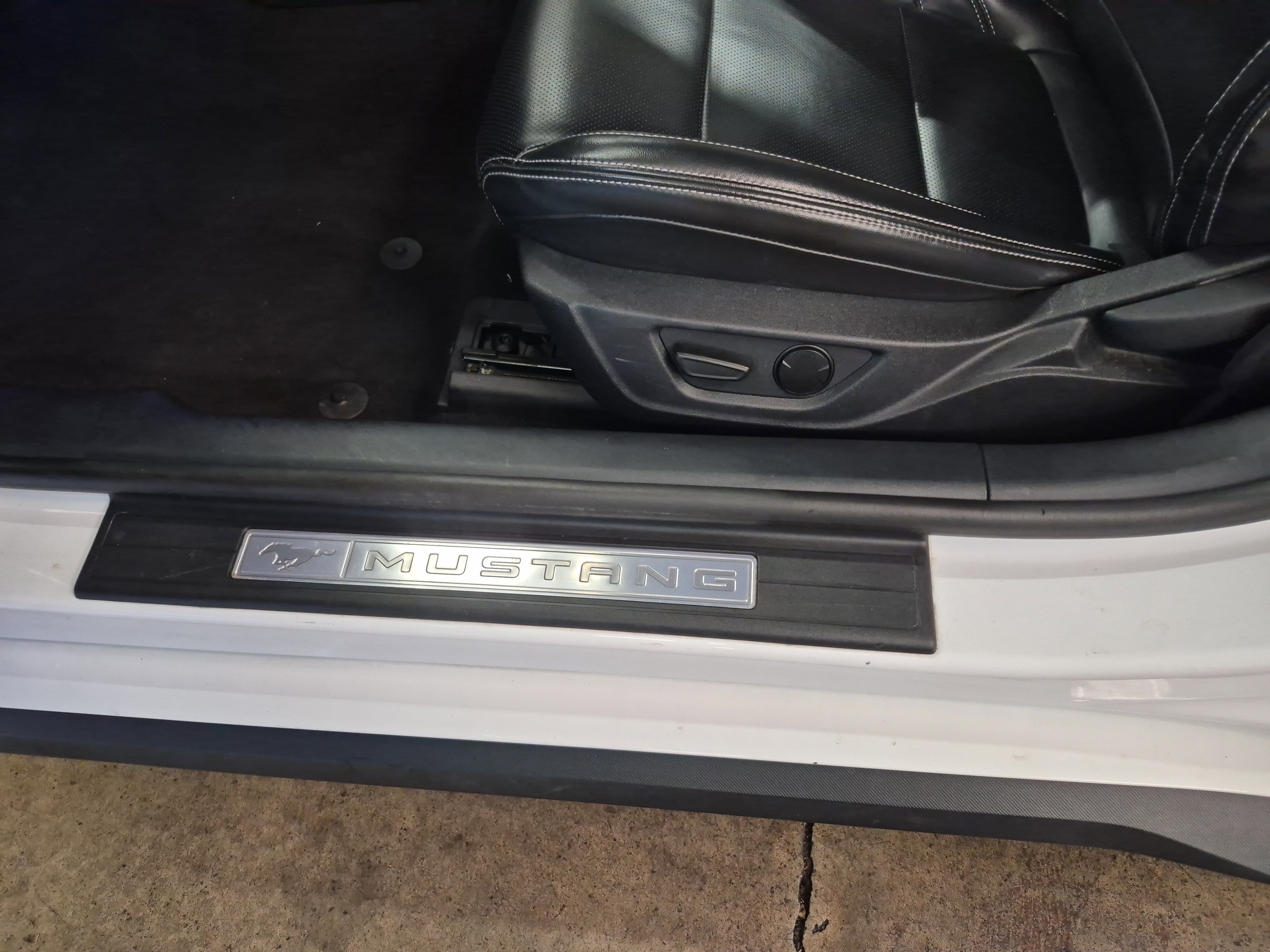 Used 2024 Ford Mustang Premium image 12