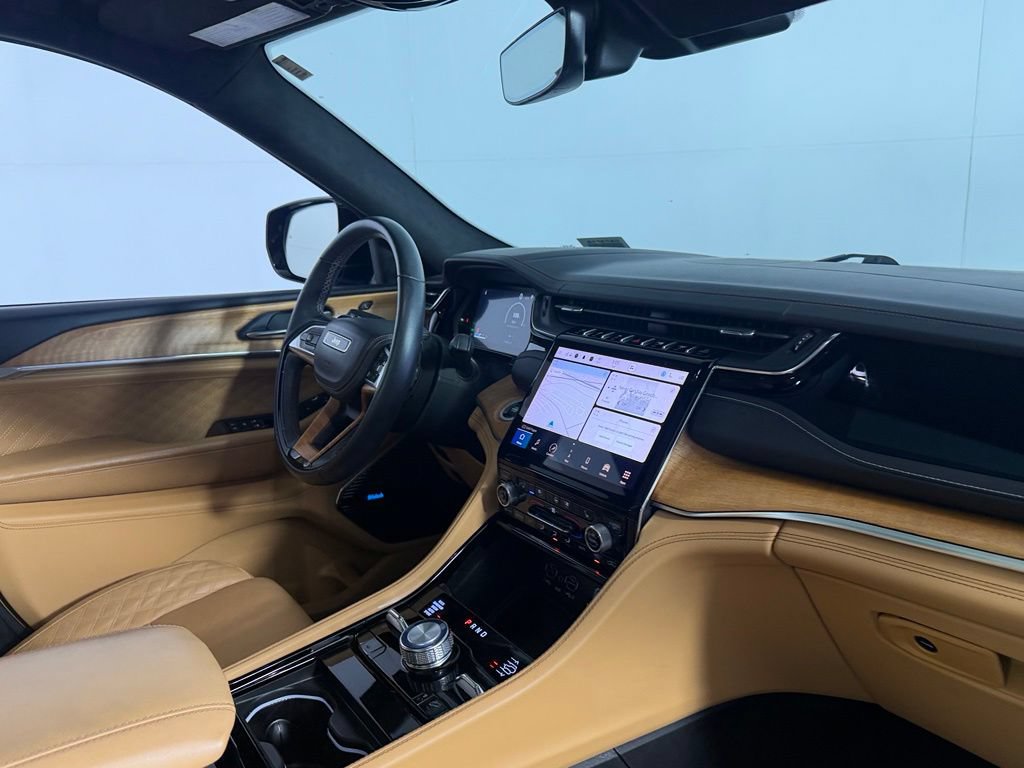 Certified 2022 Jeep Grand Cherokee Summit AWD/4WD image 29