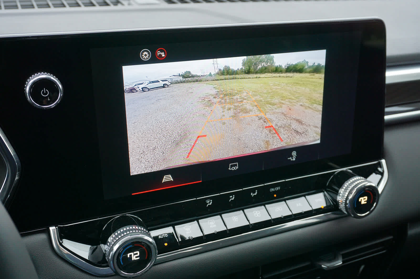 New 2026 GMC Canyon Elevation w/ Convenience Package RWD image 13