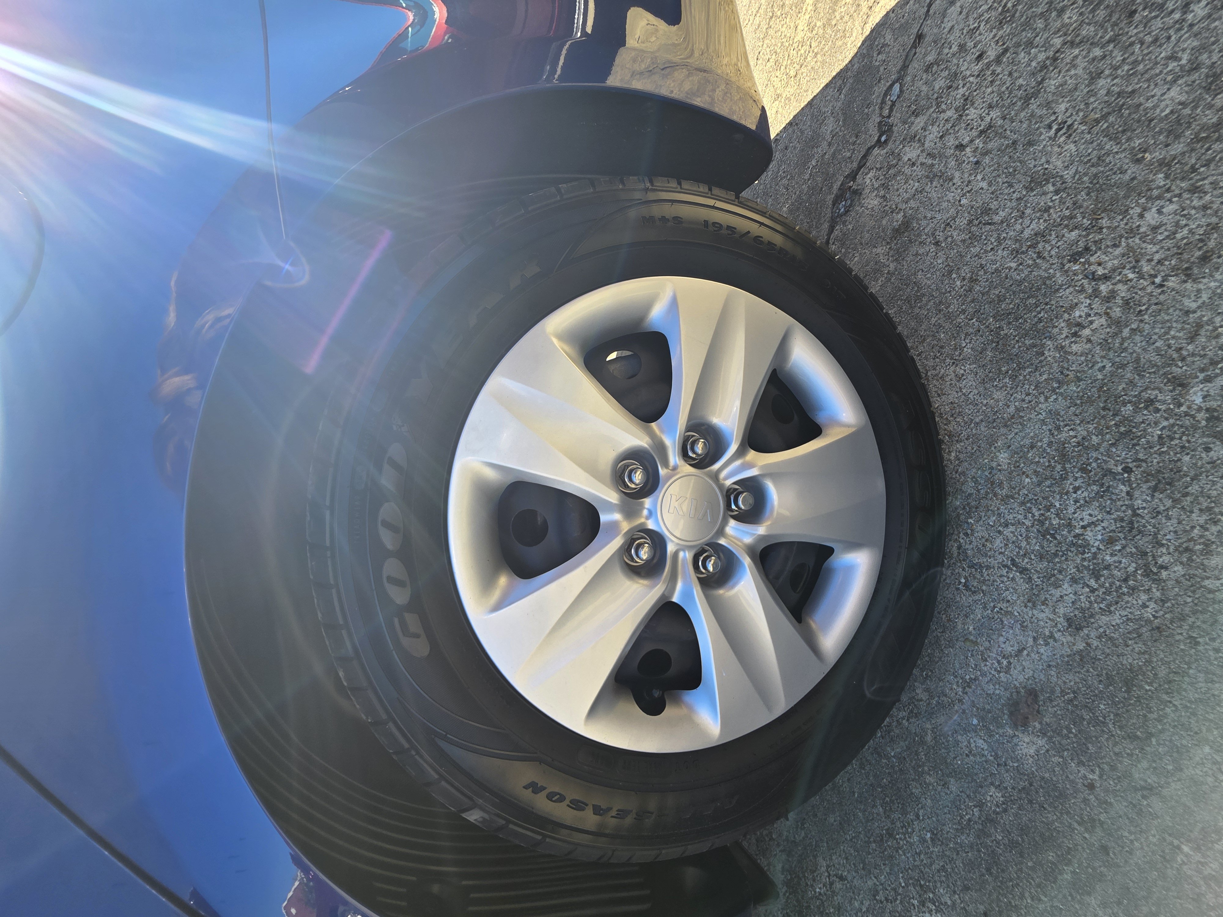 Used 2017 Kia Forte LX FWD image 25