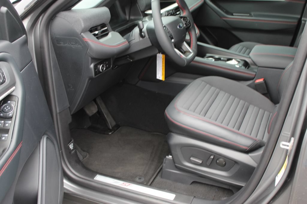 New 2026 Ford Explorer ST-Line w/ ST-Line Street Pack AWD/4WD image 24