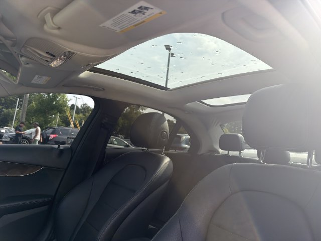 Used 2017 Mercedes-Benz C 300 4MATIC Sedan image 36
