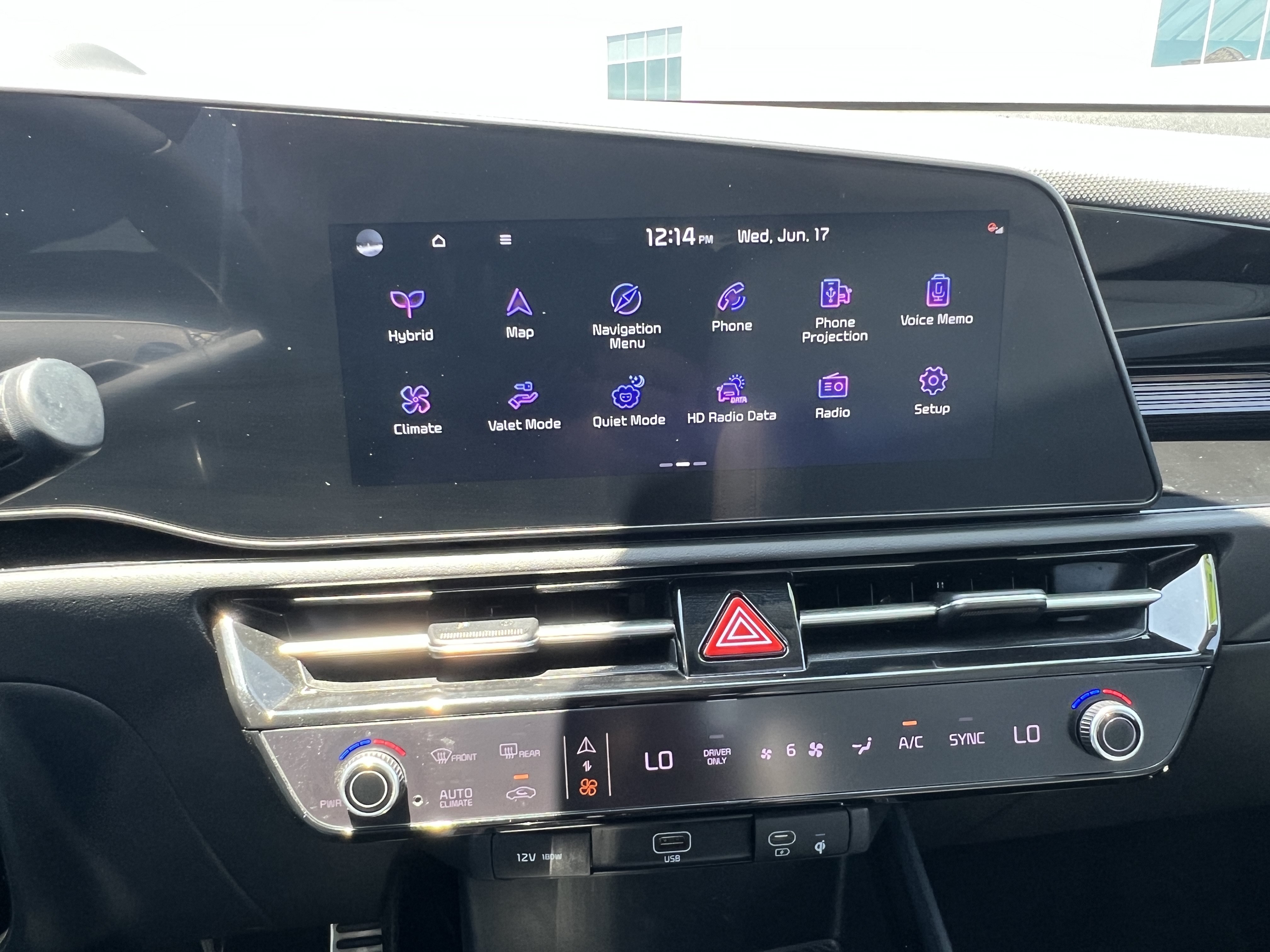 Certified 2023 Kia Niro EX Touring FWD image 27