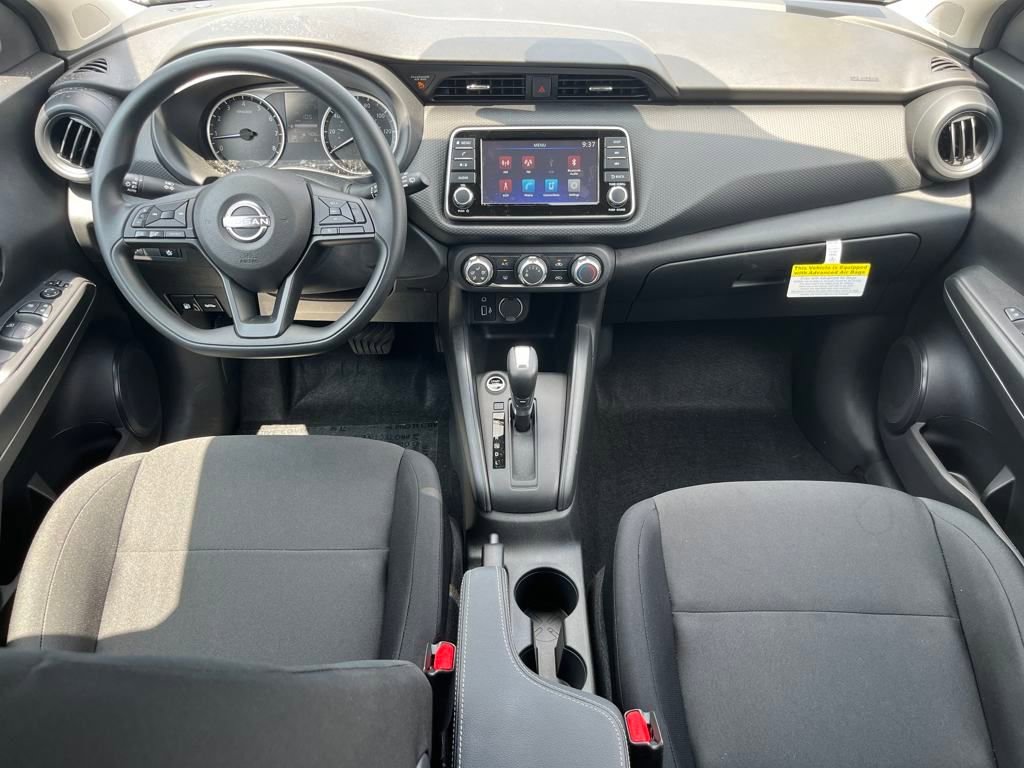 New 2025 Nissan Kicks Play S image 17