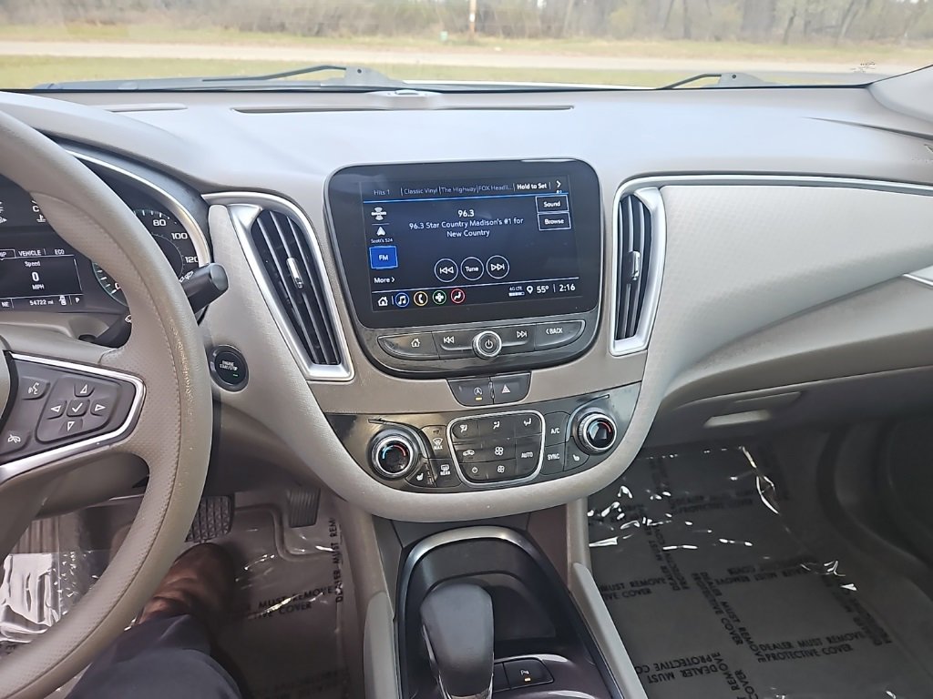 Used 2024 Chevrolet Malibu LT image 17