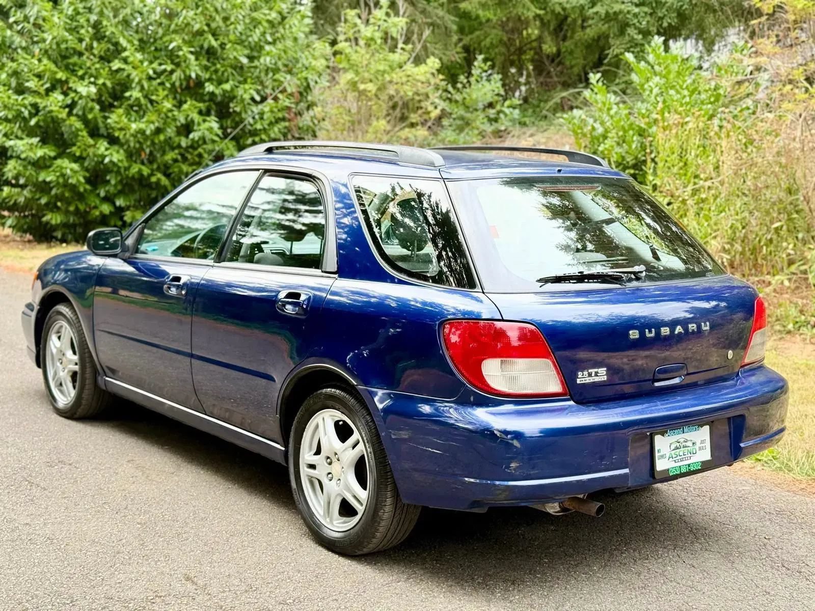 Used 2003 Subaru Impreza TS AWD/4WD image 3