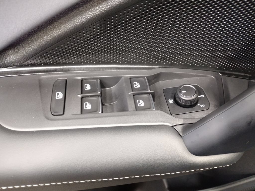 New 2026 Volkswagen Tiguan SE AWD/4WD image 21