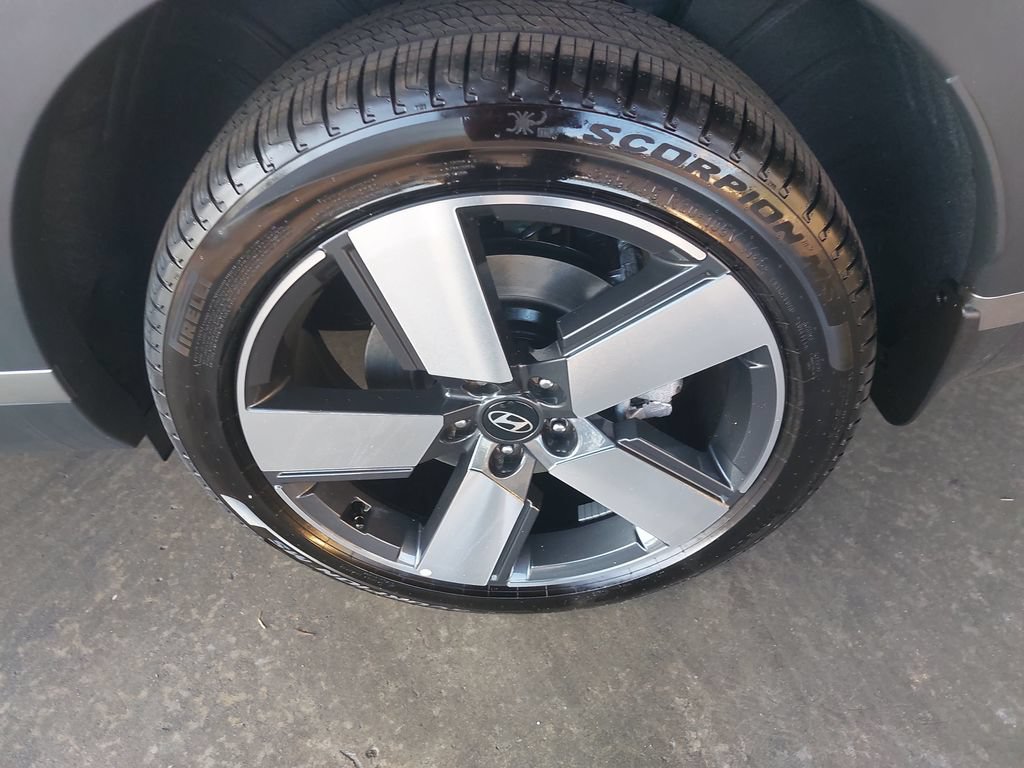 New 2026 Hyundai Santa Fe Limited FWD image 35