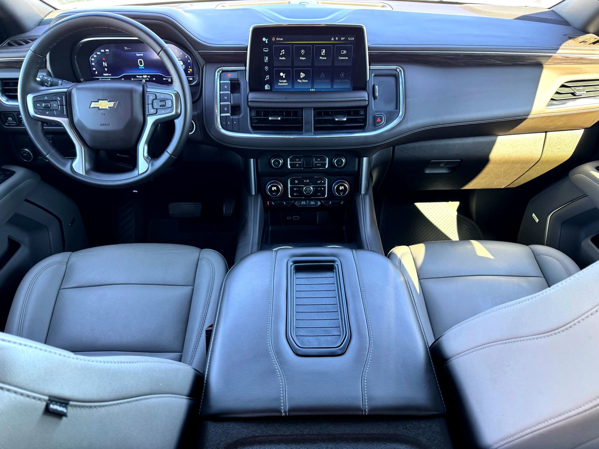 Used 2024 Chevrolet Suburban LT image 22