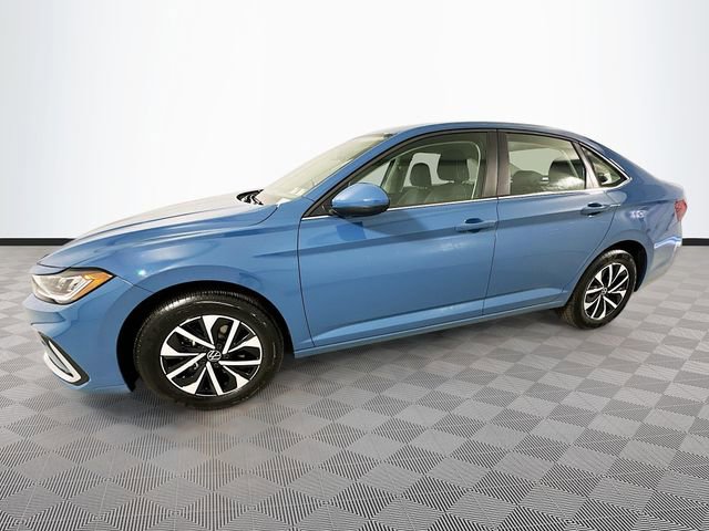 Used 2025 Volkswagen Jetta S image 4