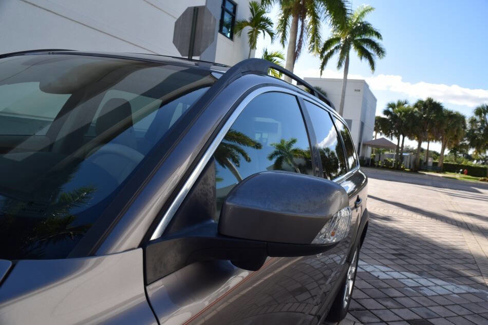 Used 2011 Volvo XC70 3.2 w/ Premium Pkg image 30