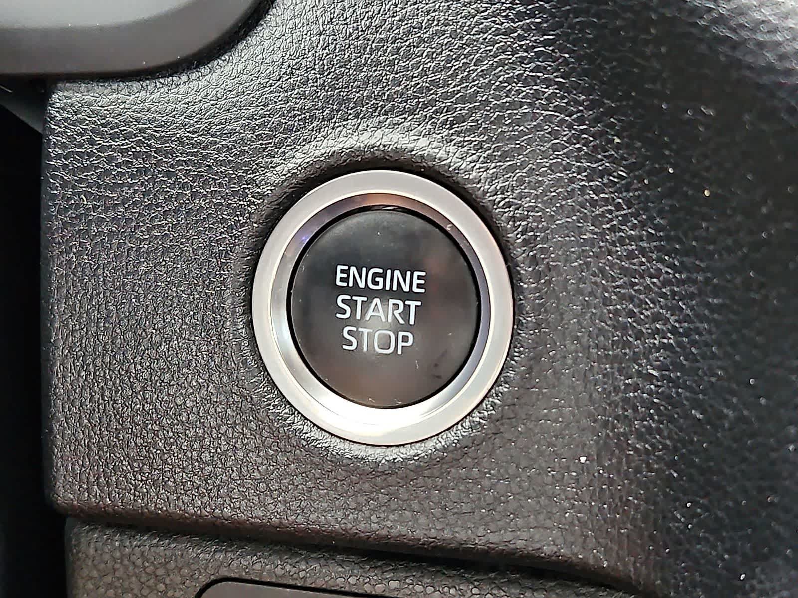 Used 2022 Toyota Tundra SR5 AWD/4WD image 22