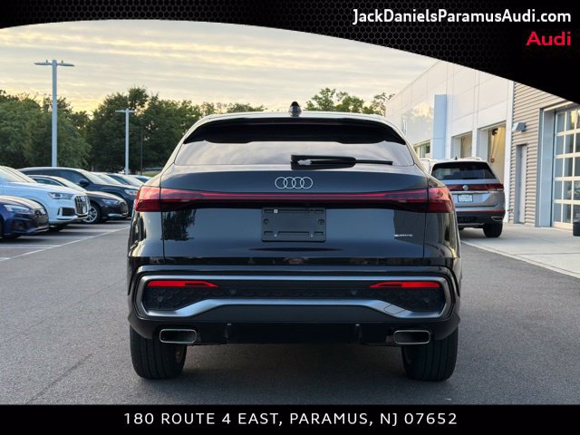 Certified 2025 Audi Q5 Premium Plus w/ Premium Plus AWD/4WD image 5