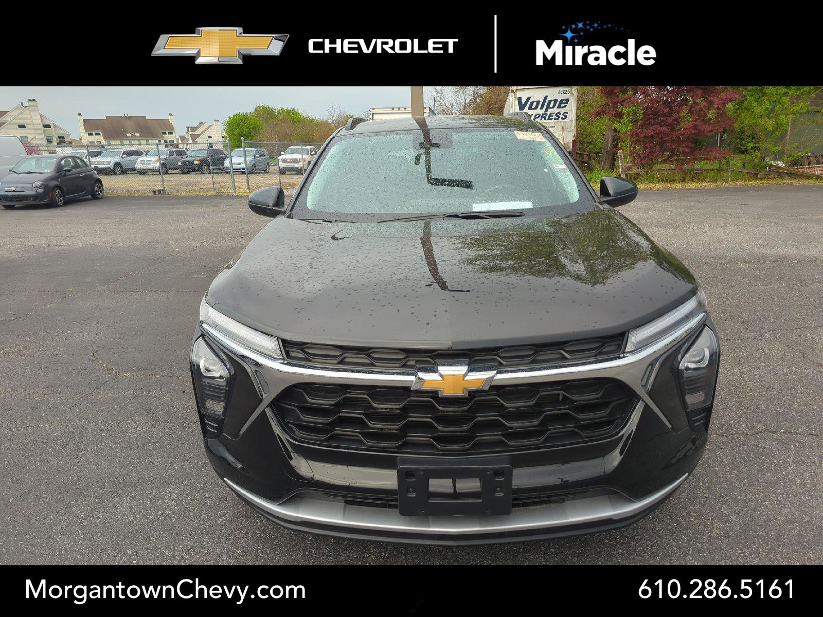 Used 2024 Chevrolet Trax LT w/ Driver Confidence Package FWD image 1
