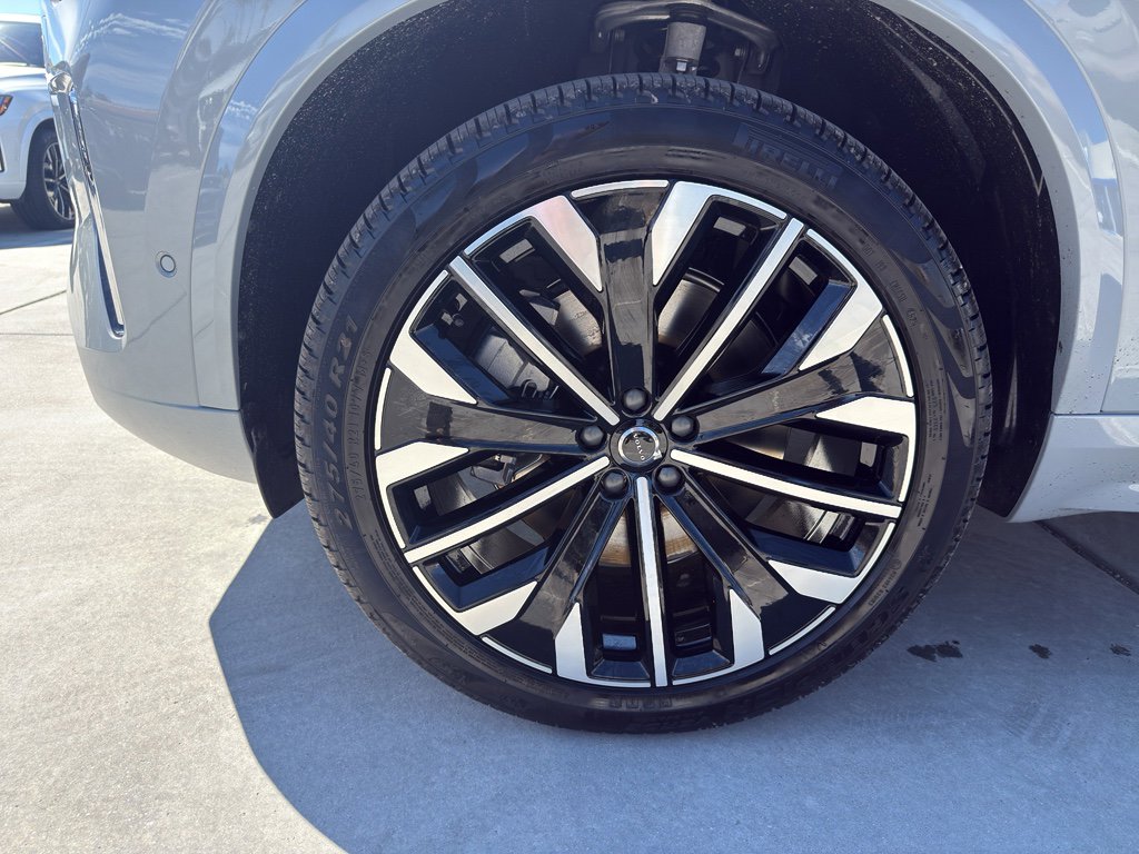 New 2026 Volvo XC90 T8 Ultra w/ Protection Package Premier image 10