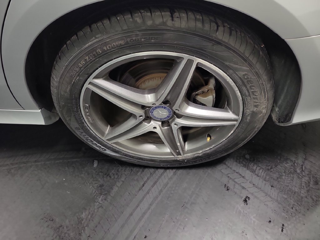 Used 2017 Mercedes-Benz E 300 image 13