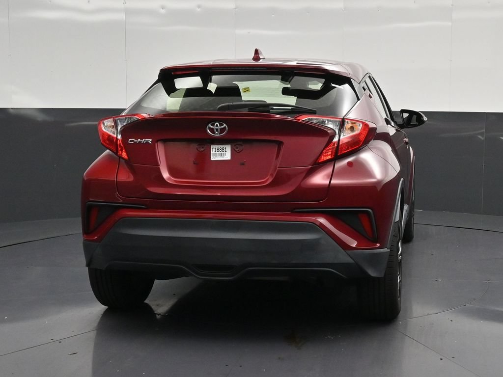 Used 2019 Toyota C-HR LE FWD image 2