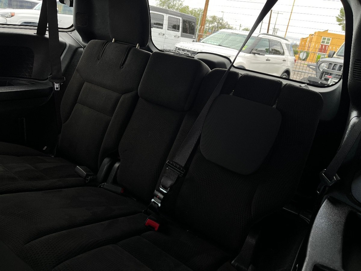 Used 2018 Dodge Grand Caravan SE FWD image 27