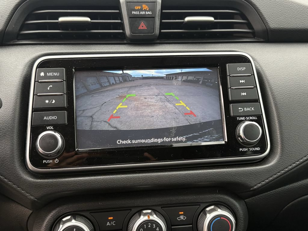Used 2020 Nissan Versa S FWD image 17