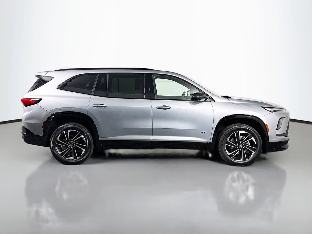 Used 2026 Buick Enclave Sport Touring FWD image 8