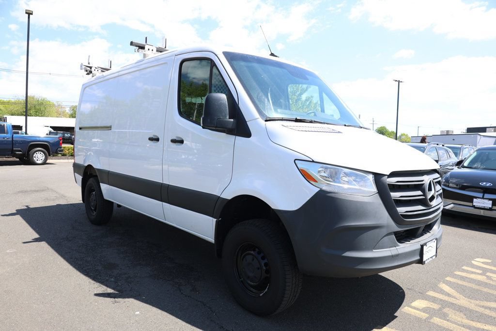 Used 2022 Mercedes-Benz Sprinter 2500 image 7